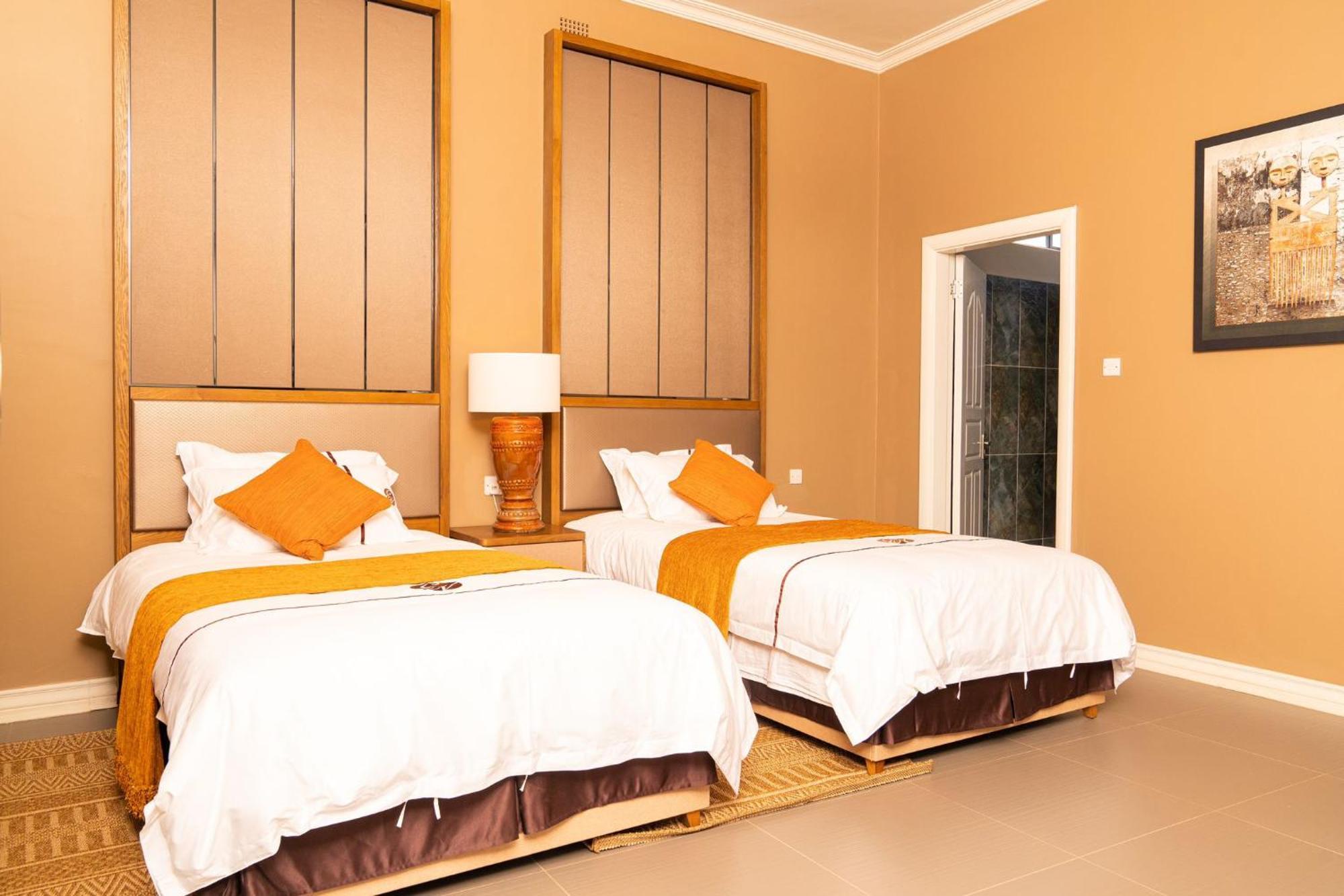 Ezulwini Villa Hotel Harare Exteriör bild